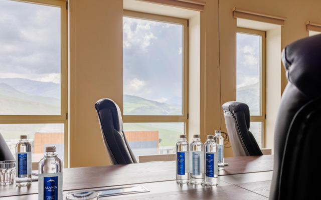 Отель Космос Ла Валли