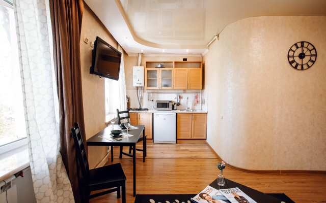 Tolstoy Sovetskaya 66 Flat