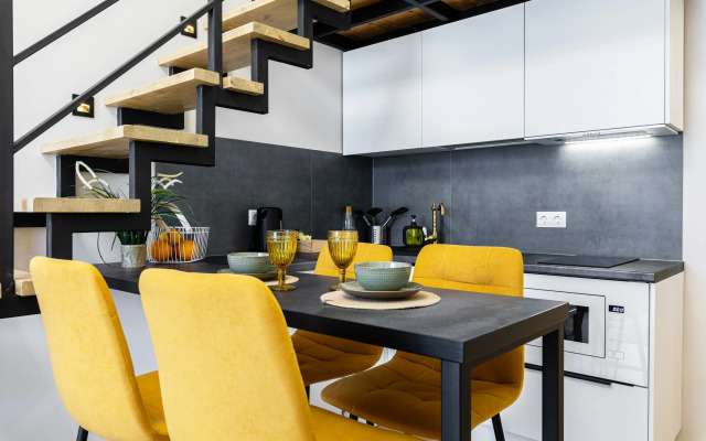 YELLOW Studio Apartments