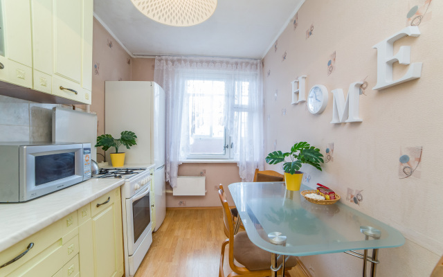 Апартаменты на Индустрии 53