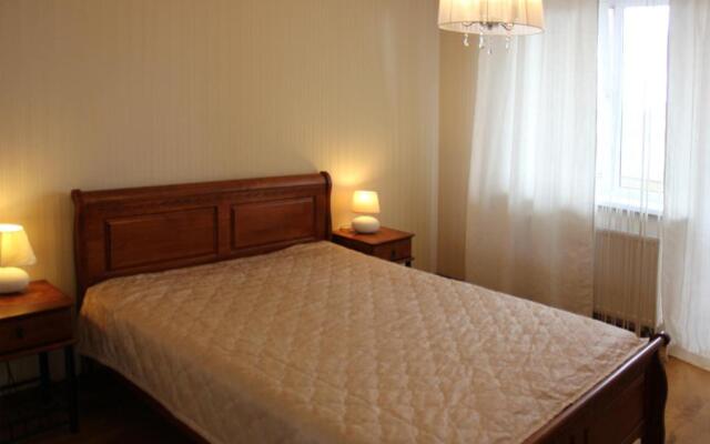 Na Ulitse Bagrationa Apartments