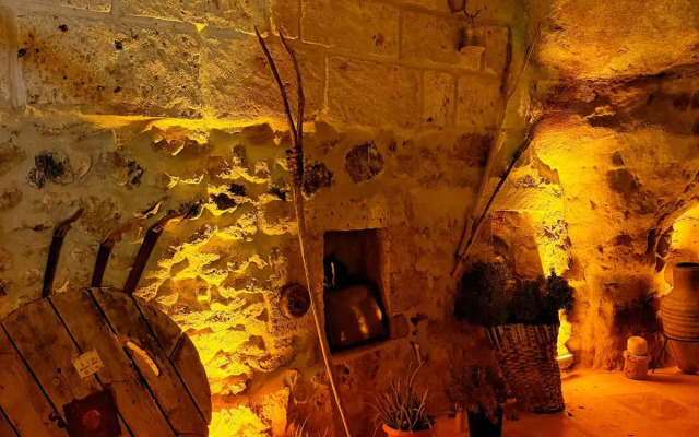 My Cave Suites