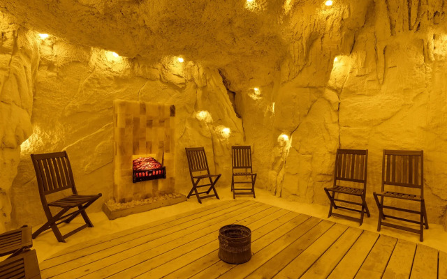 Royal Teos Thermal Resort Clinic & Spa Resort (Halal Hotel)