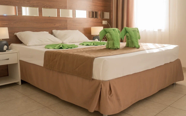 Green Elephant & Infinity Spa Hotel