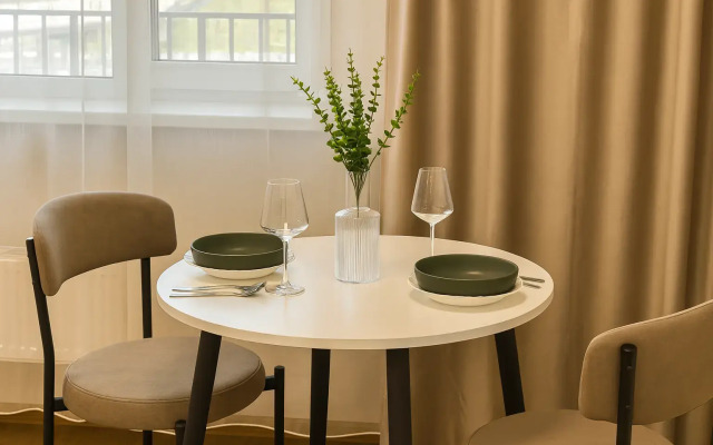 Na Glavnoy Naberezhnoy Goroda Flat