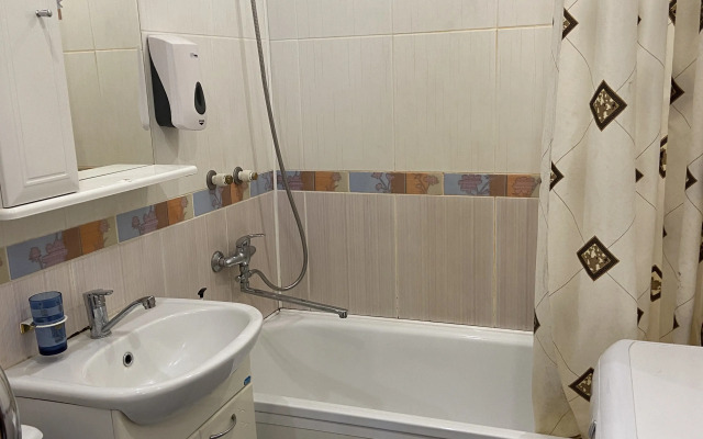 Komfort Na Prospekte 50 Let Oktyabrya 22 Flat