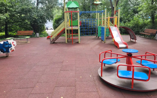 S mini-kukhney i sobstvennym sanuzlom Apartment