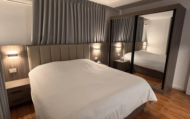 Al Farouq Hotel Apartments Hotel