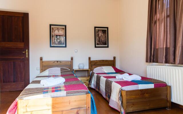 Travelpath Villa