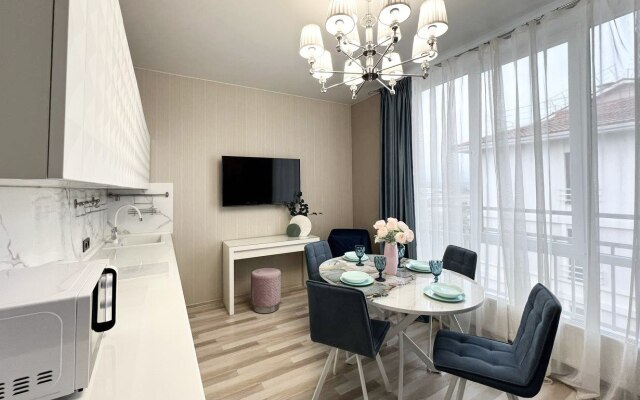 SHestimestnye Dvuhkomnatnye Apartments