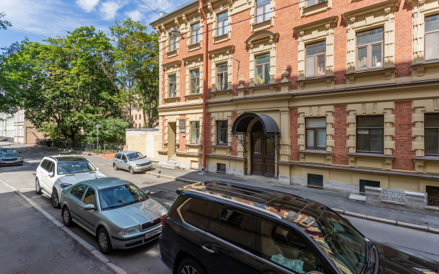 Апартаменты 2 на улице Колпинская 2