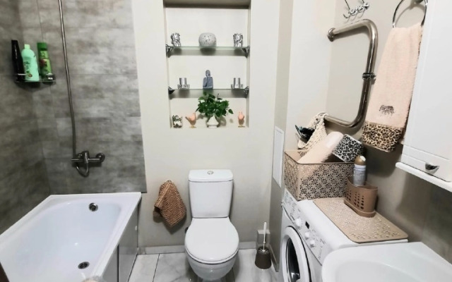 Na Ulitse Krasnopolyanskaya 34 Flat