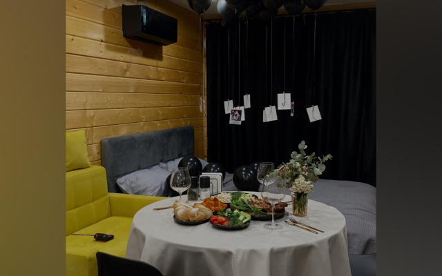 Black House Glamping