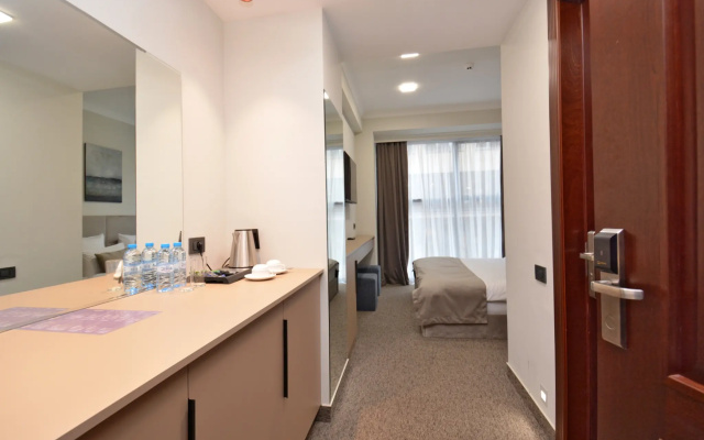 Отель BM Avenue Hotel