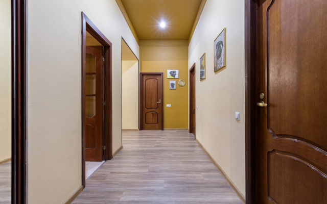 Nevskij 18 Apartments