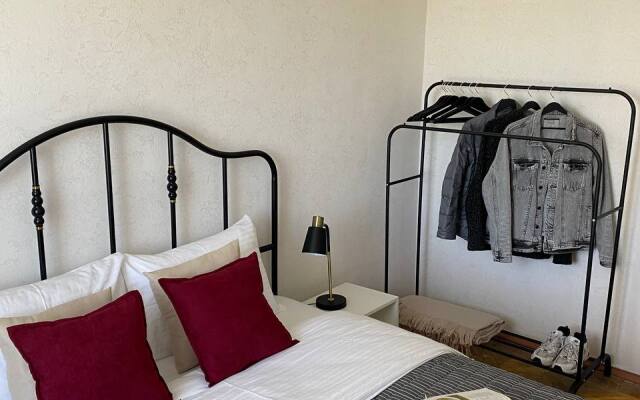 Апартаменты у Метро Светлый Мир