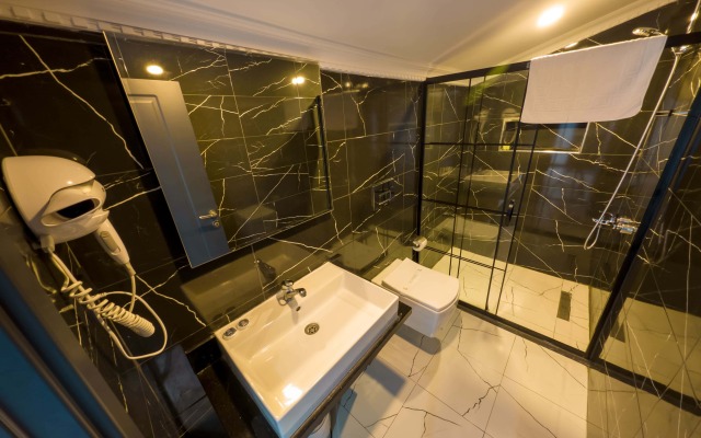 Express Plus Hotel