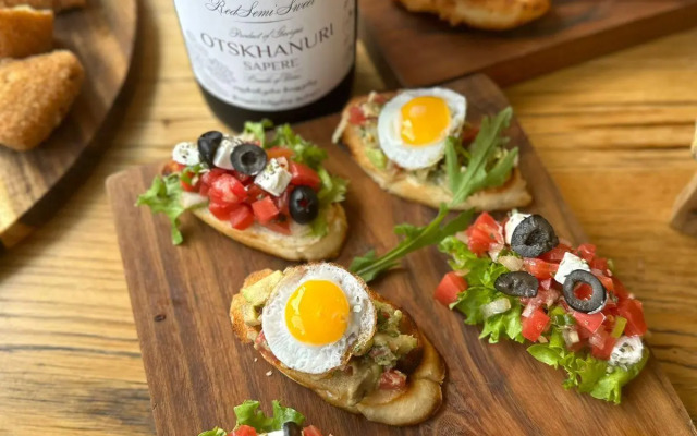 Отель Sazano Wine Cellar