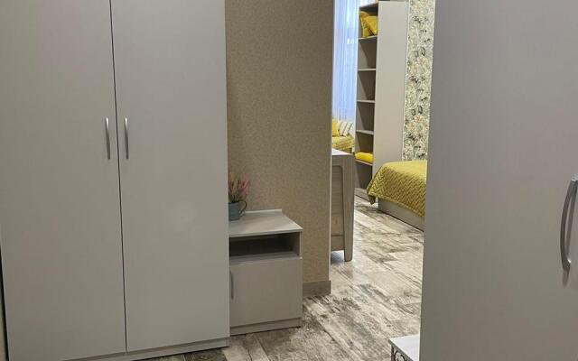 Апартаменты 073 Крымская 22