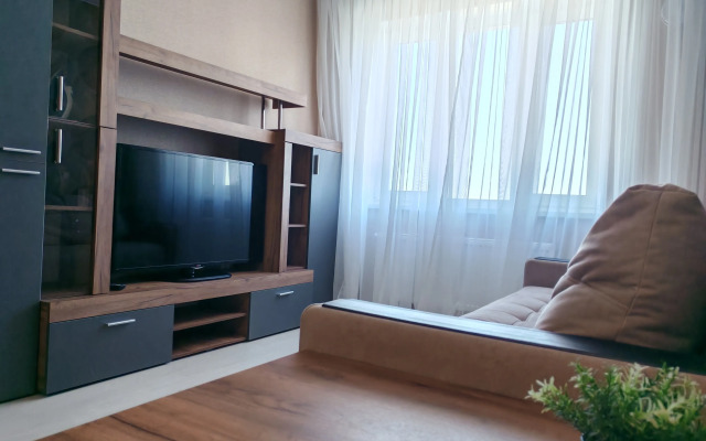 Апартаменты Ромлекс на Улице Тальниковая 5