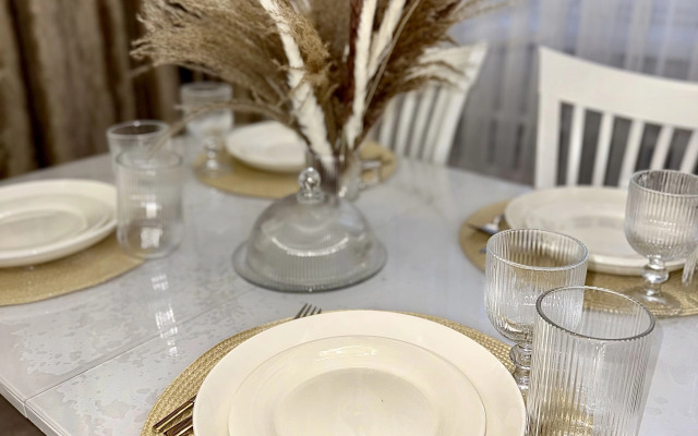 V Samom Tsentre Pyatigorska naprotiv Avtovokzala Apartments