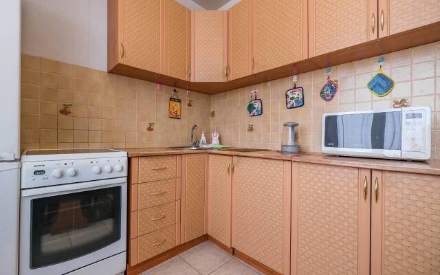 Апартаменты рядом с МНТК Федорова Забалуева 51/5