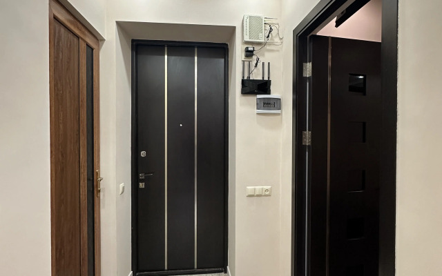 2-K, Ulitsa Amiryana, Am104 Flat