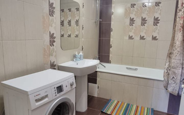 Апартаменты 140 Уютный Дом