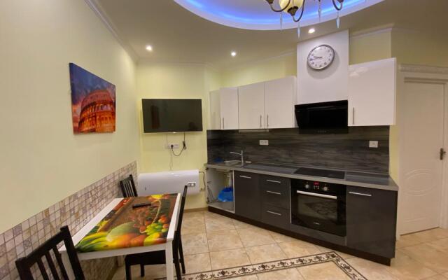 Апартаменты SAMOцвет на Кораблестроителей