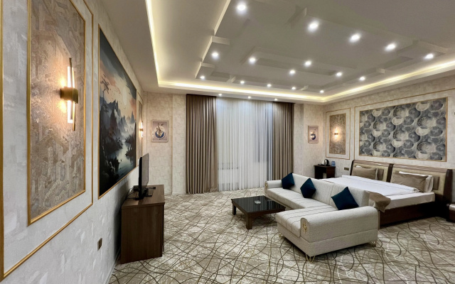 Royal Mansion