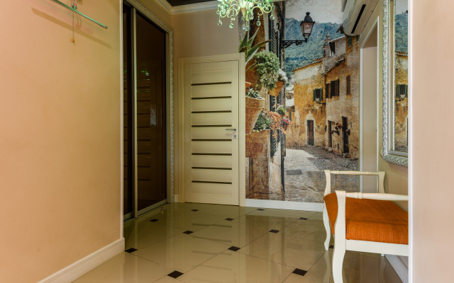 Oplot - Semejnye s balkonom 6 Apartments