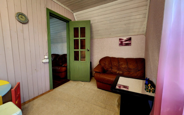 Zagorodny Dom S Verandoy Vozle Finskogo Zaliva Private house