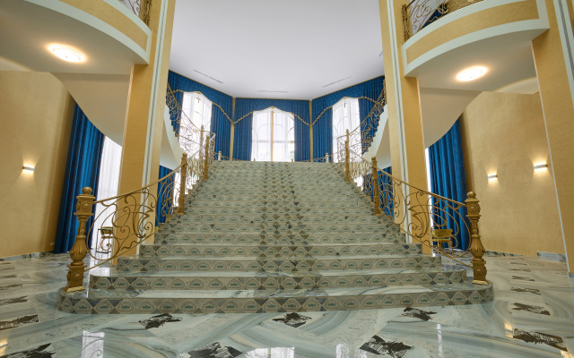 Отель Malakhovka Palace