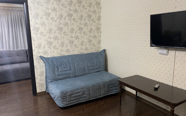 Vmestitelnaya Dvushka Na Prospekte Lenina Apartments
