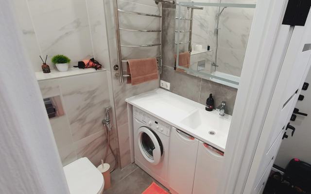 Krasivaya Dizaynerskaya Studiya Flat