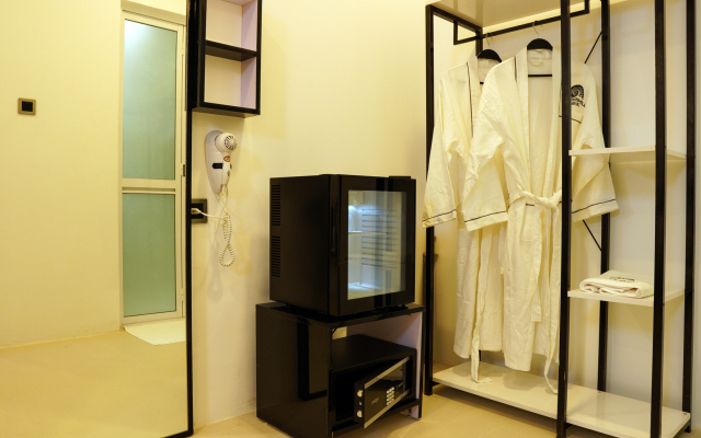 Moonshell Residence Guesthouse