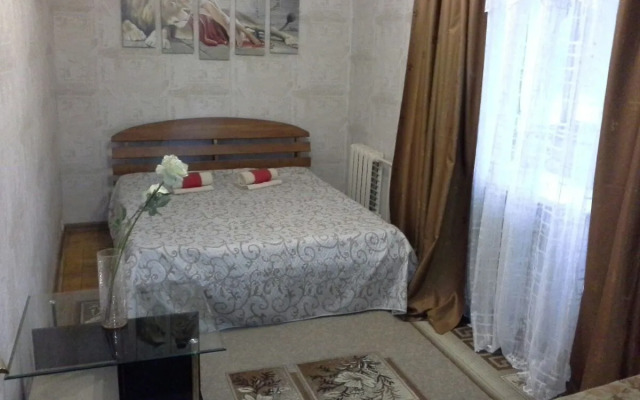 Апартаменты Двухкомнатная квартира рядом с центром города