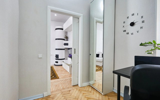 FlatStay Dzhambula 4 Apartments