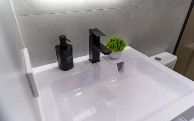 Апартаменты Stepanenkov на 8 марта 204Д (199/1)