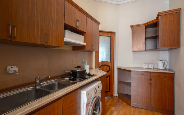 Апартаменты  с 2 спальнями KeyGo 0184 около Ереванского Оперного Театра