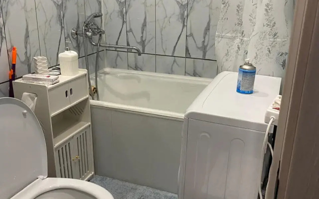 Bolshevikov 21a Flat