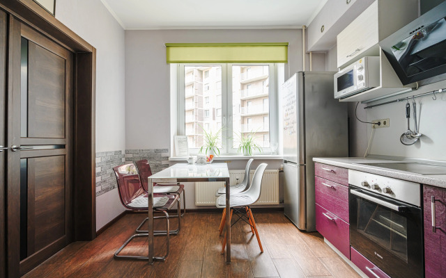 Na Ulitse Bryantseva Flat