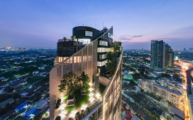 Oakwood Suites Tiwanon Bangkok Hotel