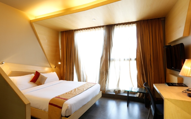 Dragonfly - The Art Hotel