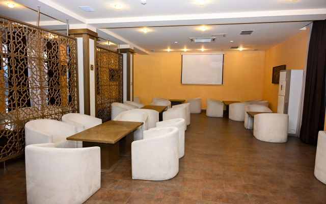 Arena Sheki Hotel