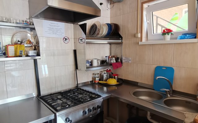 Zhemchuzhina. V gostyakh u Valentiny Guest House