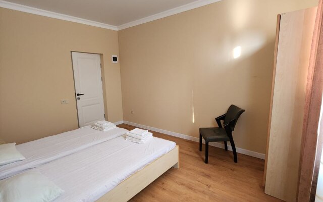 Liana Guesthouse