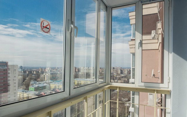 Квартира от компании Хоум Отель на улице Карла Маркса  4А