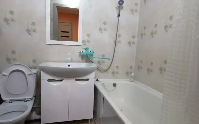 Апартаменты Квартира с лоджией у вокзала