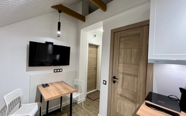Layf Aparts Studiya 6, 15m2, na Tararykova 5 Flat